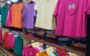 Fornecedores de T-shirt no atacado para revender direto da Rua 44 em Goiânia