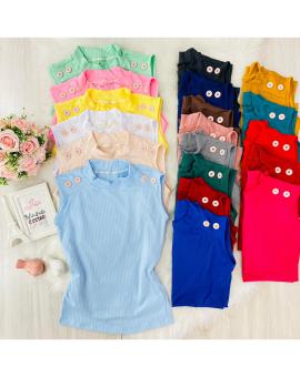 Regata Feminina Gola Alta Canelada com Botões