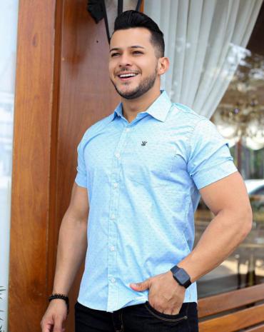 camisa-masculina-social-manga-curta-estampada-azul-atacado-rua-44-goiania 