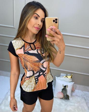 blusa-feminina-de-manguinha-com-vazado-no-decote-atacado-rua-44-goiania 