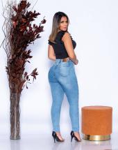 Calça Jeans Feminina Cintura Alta Clara Levanta Bumbum Costas na Rua 44 em Goiânia