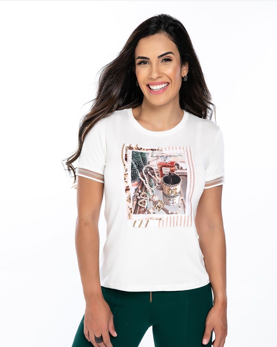 T-Shirt Feminina Luxo Estilosa Detalhe - Atacado 44 Goiânia.