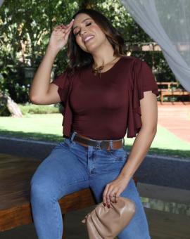 Body Feminino Fechado com Bojo Manga Babado