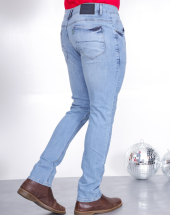 Calça Jeans Masculina Tradicional com Elastano na Rua 44 em Goiânia