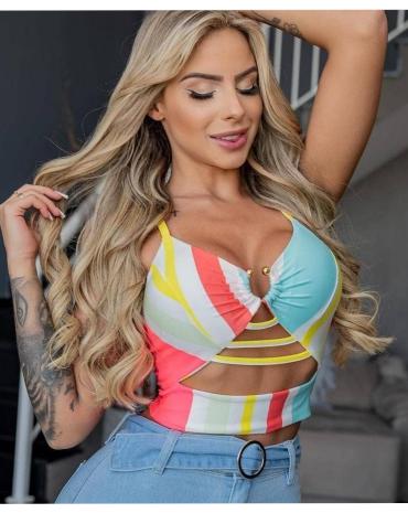 cropped-de-alcinha-com-bojo-detalhe-em-argola-atacado-rua-44-goiania 