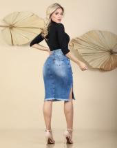 Saia Jeans Midi Evangélica com Destroyed Desfiada Atacado na Rua 44 em Goiânia