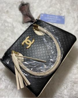 Bolsa Feminina Baú Média Bicolor Chanel