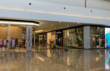 Shopping Mega Polo Área Interna