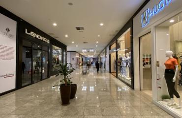 Shopping Mega Polo Área Interna - roupas para revender direto da fábrica em Goiânia