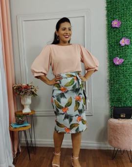 Blusa Feminina no Crepe Manga Longa Bufante