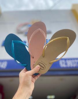 Chinelo Havaianas Feminino Slim Básica Colorida
