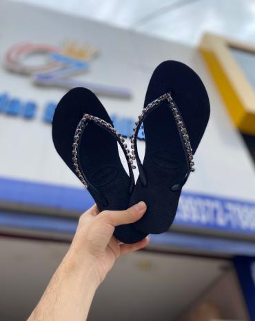 havaianas-feminina-slim-com-aplicacao-em-strass-atacado-rua-44-goiania 