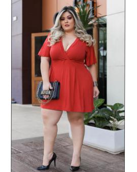 Vestido Curto Plus Size de Manguinha com Decote