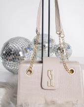 Bolsa Santa Lolla Média Transversal Corrente na Rua 44 em Goiânia