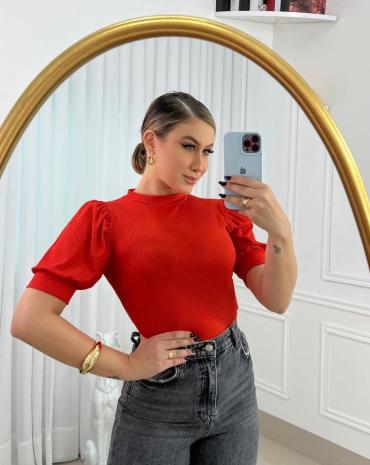 blusa-feminina-canelada-manga-bufante-gola-alta-atacado-rua-44-goiania 