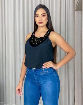 Blusa Feminina Cavada Detalhe em Guipír