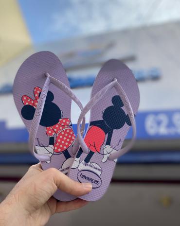 chinelo-havaianas-feminino-minnie-e-mickey-slim-atacado-rua-44-goiania 