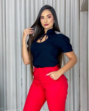 t-shirt-de-luxo-algodao-manga-bufante-com-ombreira-atacado-rua-44-goiania 