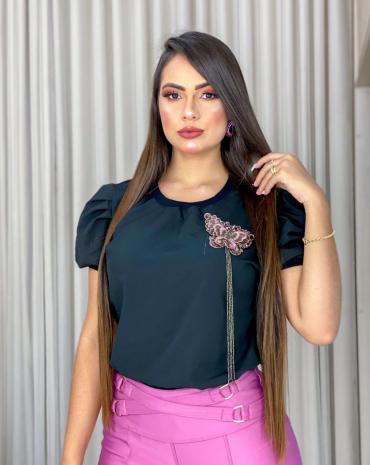 t-shirt-feminina-manga-bufante-preta-na-sedinha-atacado-rua-44-goiania 