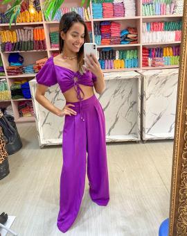 Conjunto Feminino Cropped Manga Bufante e Calça Pantalona