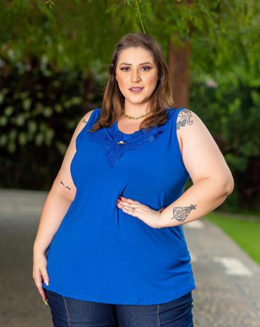 regata-plus-size-feminina-com-detalhe-em-guipir-atacado-rua-44-goiania 