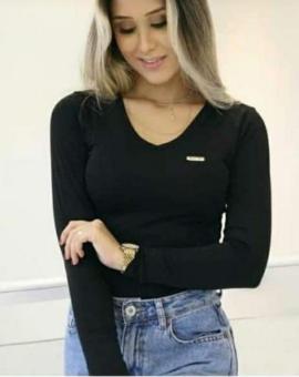 Blusa Feminina Manga Longa Preta Meia Estação