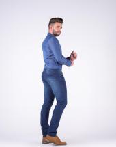 Calça Jeans Masculina Tradicional Escura na Rua 44 em Goiânia