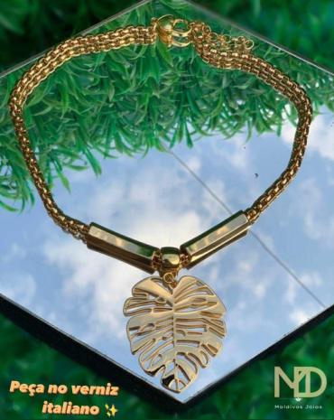 colar-com-pingente-de-folha-atacado-rua-44-goiania 