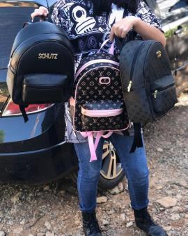 Mochila Feminina Schutz Mini
