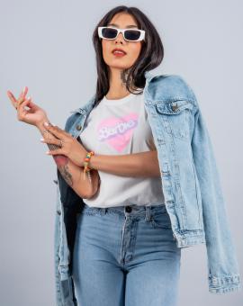 T-Shirt Feminina Estilosa Branca Estampada