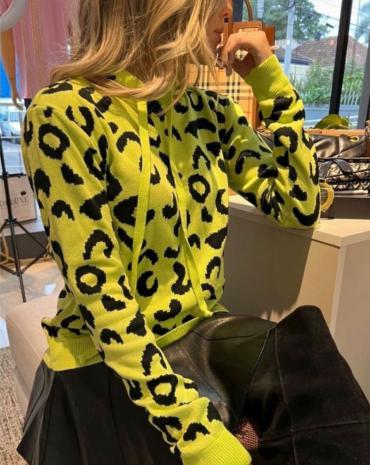 blusa-de-frio-trico-colorida-animal-print-atacado-rua-44-goiania 