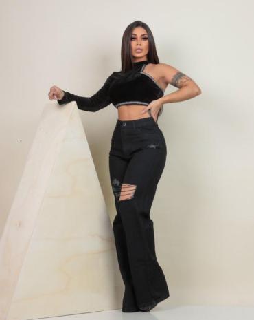 calca-wide-leg-jeans-preta-com-destroyed-atacado-rua-44-goiania 