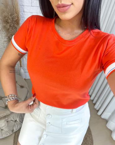 t-shirt-feminina-basica-no-algodao-lisa-atacado-rua-44-goiania 