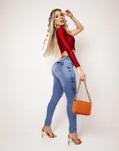 Calça Jeans Cintura Alta Clara Atacado na Rua 44 em Goiânia