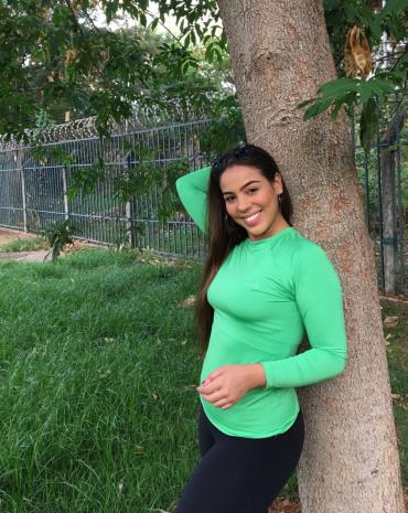 camiseta-protecao-solar-feminina-atacado-rua-44-goiania 