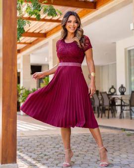 Vestido Evangélico Midi Plissado com Renda