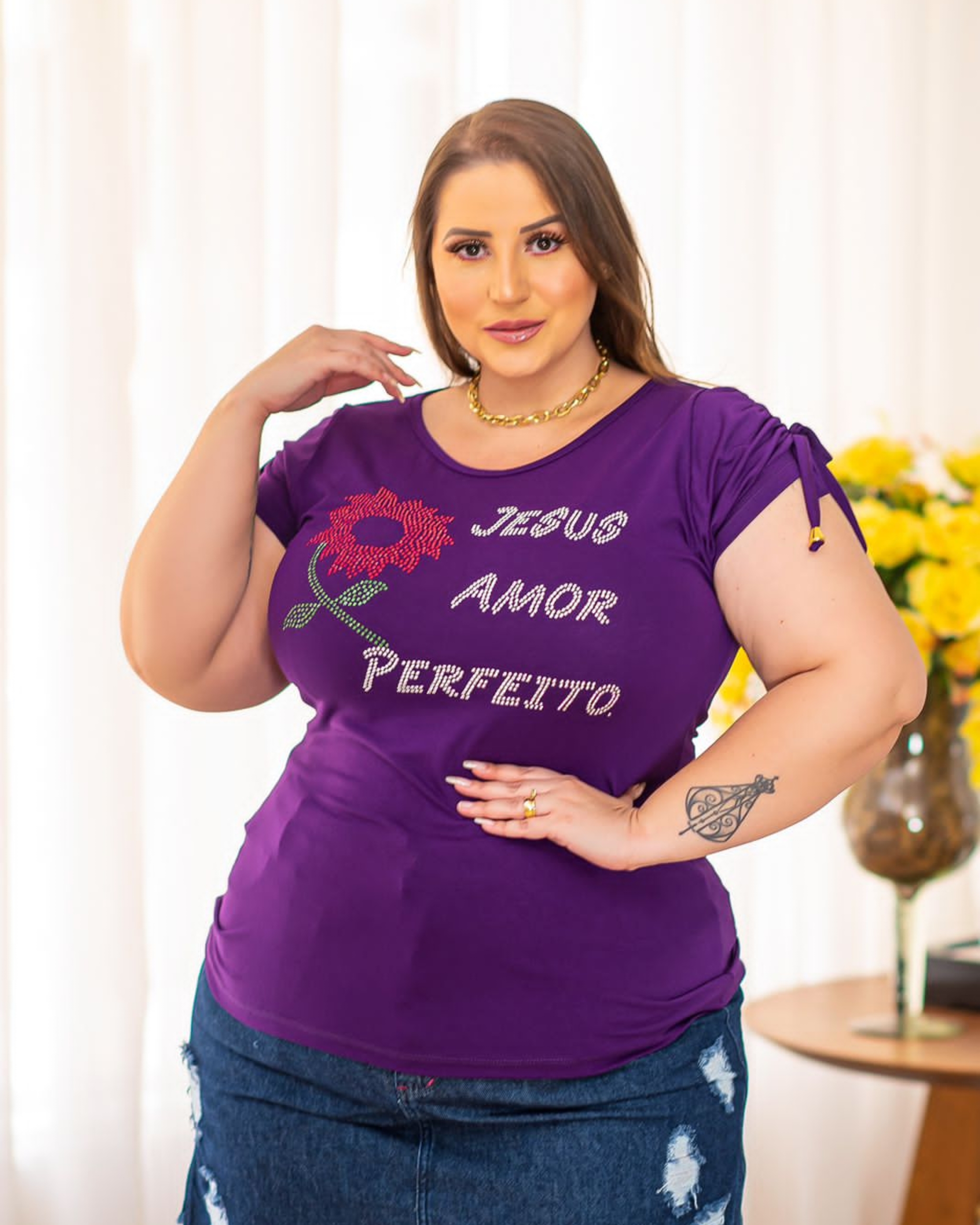 Blusa Feminina Plus Size de Viscolycra de Manguinha com Frase