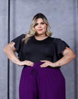Body Feminino Plus Size Preto com Manga