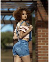 Jardineira Jeans Short Curto Atacado na Rua 44 em Goiânia