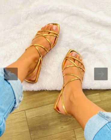 rasteirinha-confortavel-tiras-dourada-atacado-rua-44-goiania 