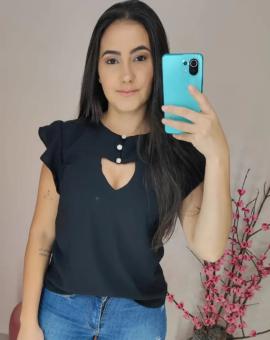 Blusa Feminina Manga Curta com Babado e Recorte