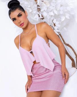 Conjunto Saia Curta e Cropped Decotado de Alcinha