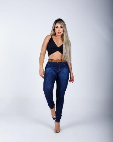calca-jeans-feminina-cintura-alta-azul-escuro-basica-atacado-rua-44-goiania 
