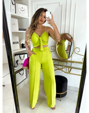 conjunto-feminino-calca-pantalona-e-cropped-de-amarrar-crepe-duna-atacado-rua-44-goiania 