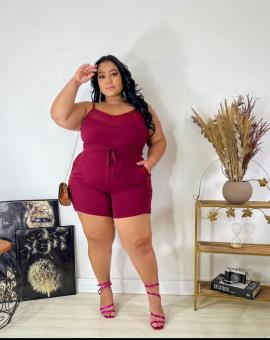 Conjunto Plus Size Short e Blusa de Alcinha com Bolso