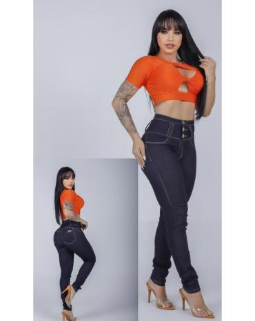 calca-jeans-feminina-cos-largo-com-3-botoes-atacado-rua-44-goiania 