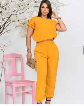 Conjunto Calça Jogger Cintura Alta e Cropped Manga com Babado