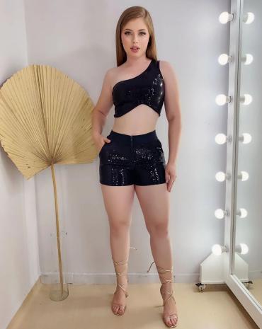 conjunto-feminino-short-e-cropped-no-paete-preto-atacado-rua-44-goiania 