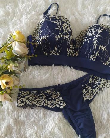 conjunto-lingerie-de-renda-bicolor-com-bojo-atacado-rua-44-goiania 