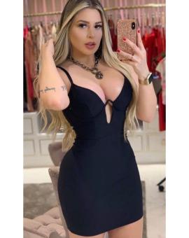 Vestidinho Preto Curto Decotado de Alcinha